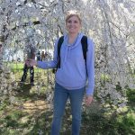 headshot photo of Laura Thompson